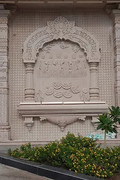 छह कृतिकाओं ने एक बालक को जन्म दिया